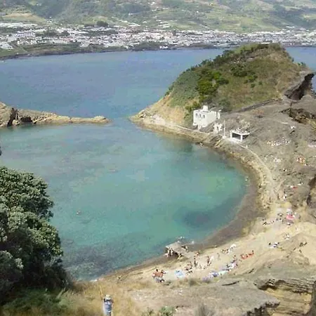 Nelocas House בית אירוח Ponta Delgada