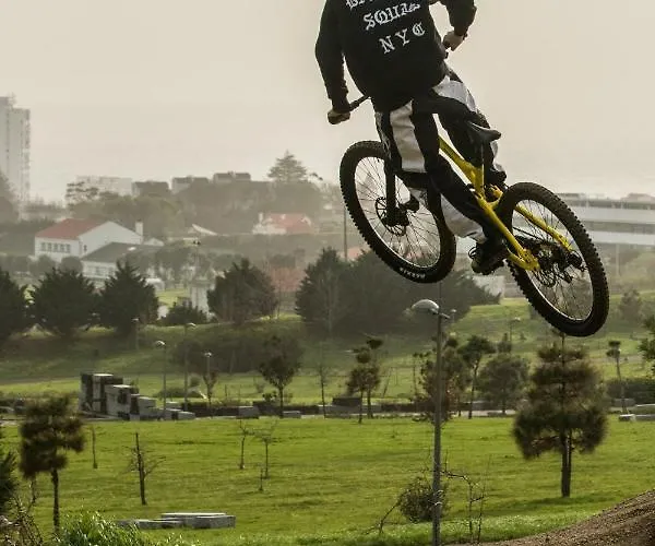 Nelocas House Homestay *